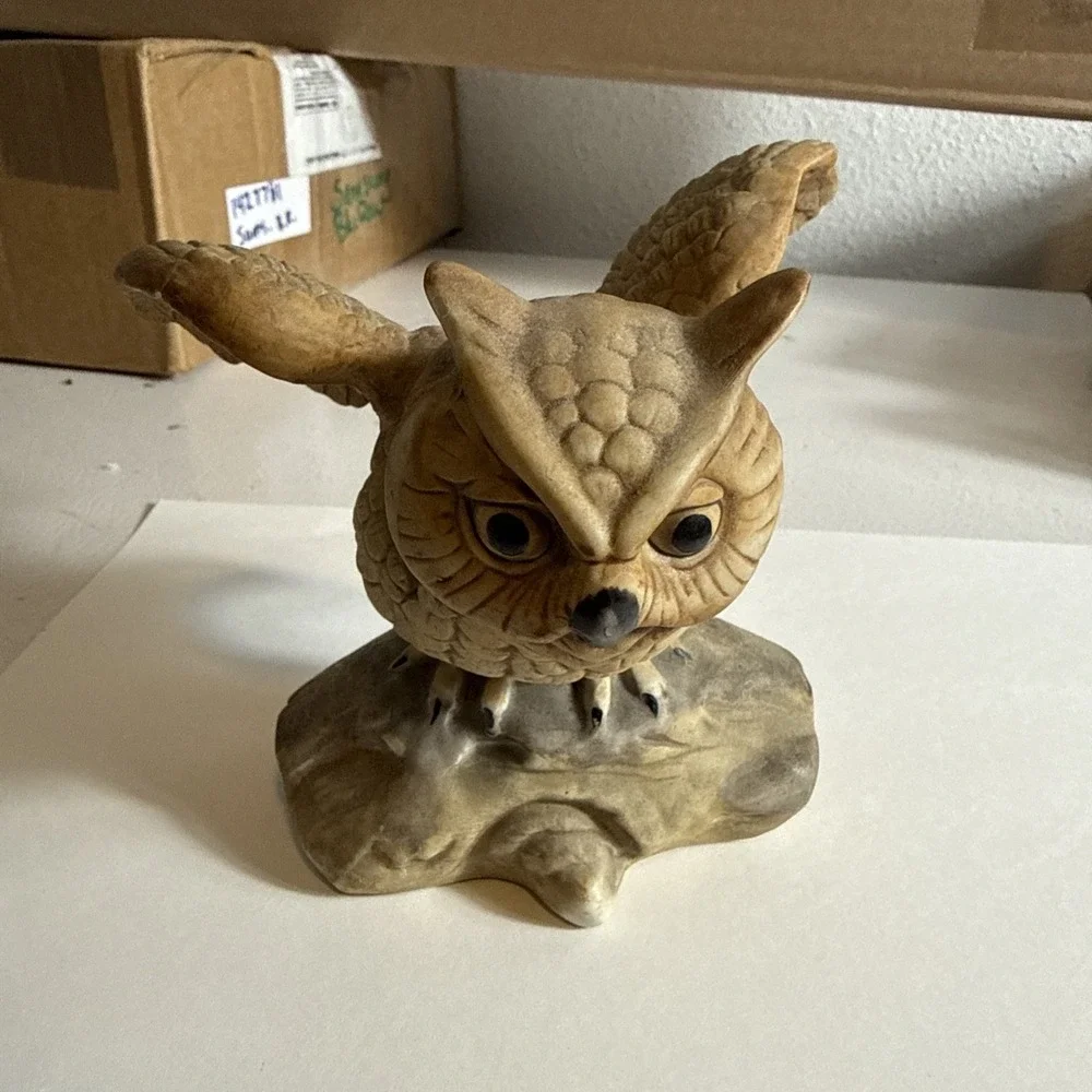 Vintage Owl w/ Spread Wings Perched on Log. 5 inches Tall Figurine